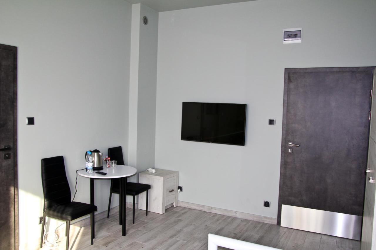 Motel Lunar Oswiecim Ngoại thất bức ảnh