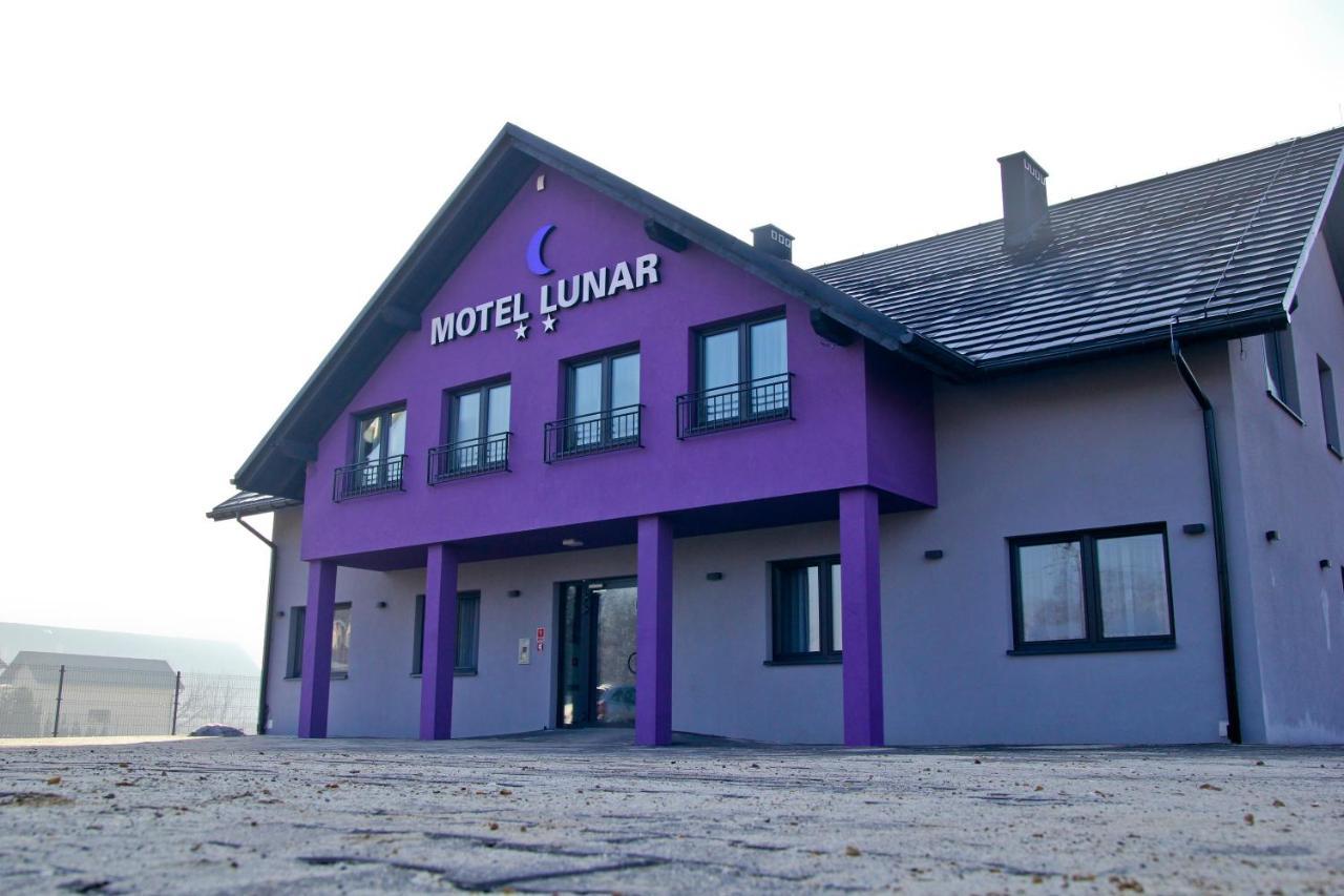 Motel Lunar Oswiecim Ngoại thất bức ảnh